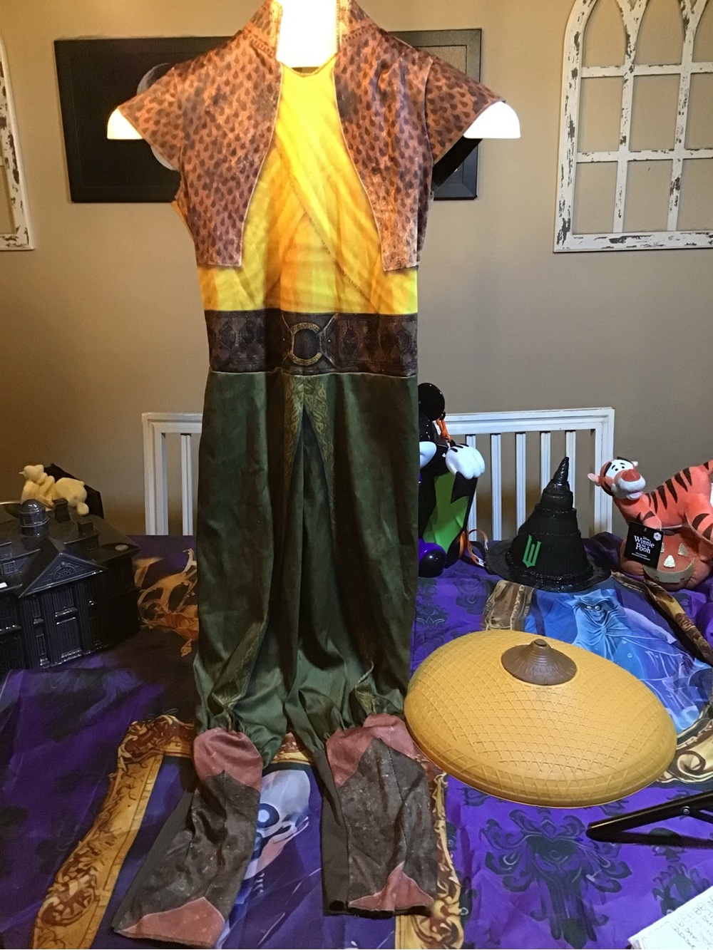 Disney Raya and the last dragon costume ands headband hat size medium 8-10